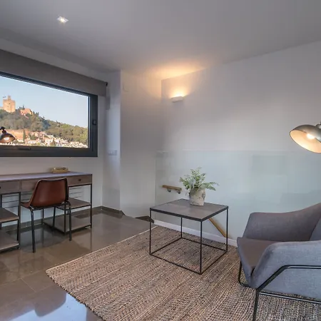 Daire Chezmoihomes Plaza Nueva Penthouse