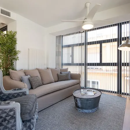 Chezmoihomes Plaza Nueva Penthouse *